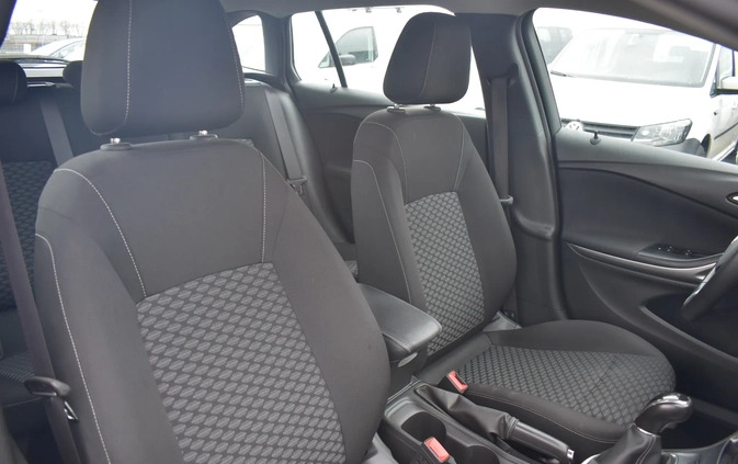 Opel Astra cena 47000 przebieg: 178686, rok produkcji 2020 z Szamotuły małe 596